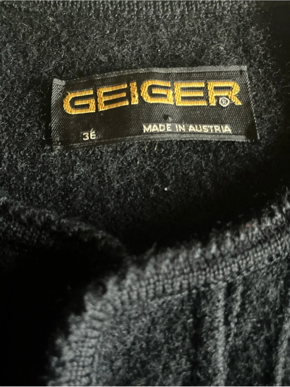 GEIGER Black 100% Pure Wool Cropped Preppy Style Jacket Sz 6